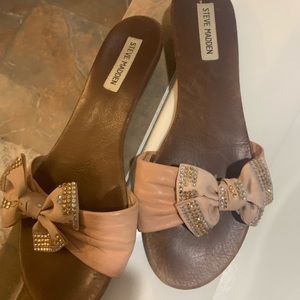 Steve Madden Brennaa sandals.